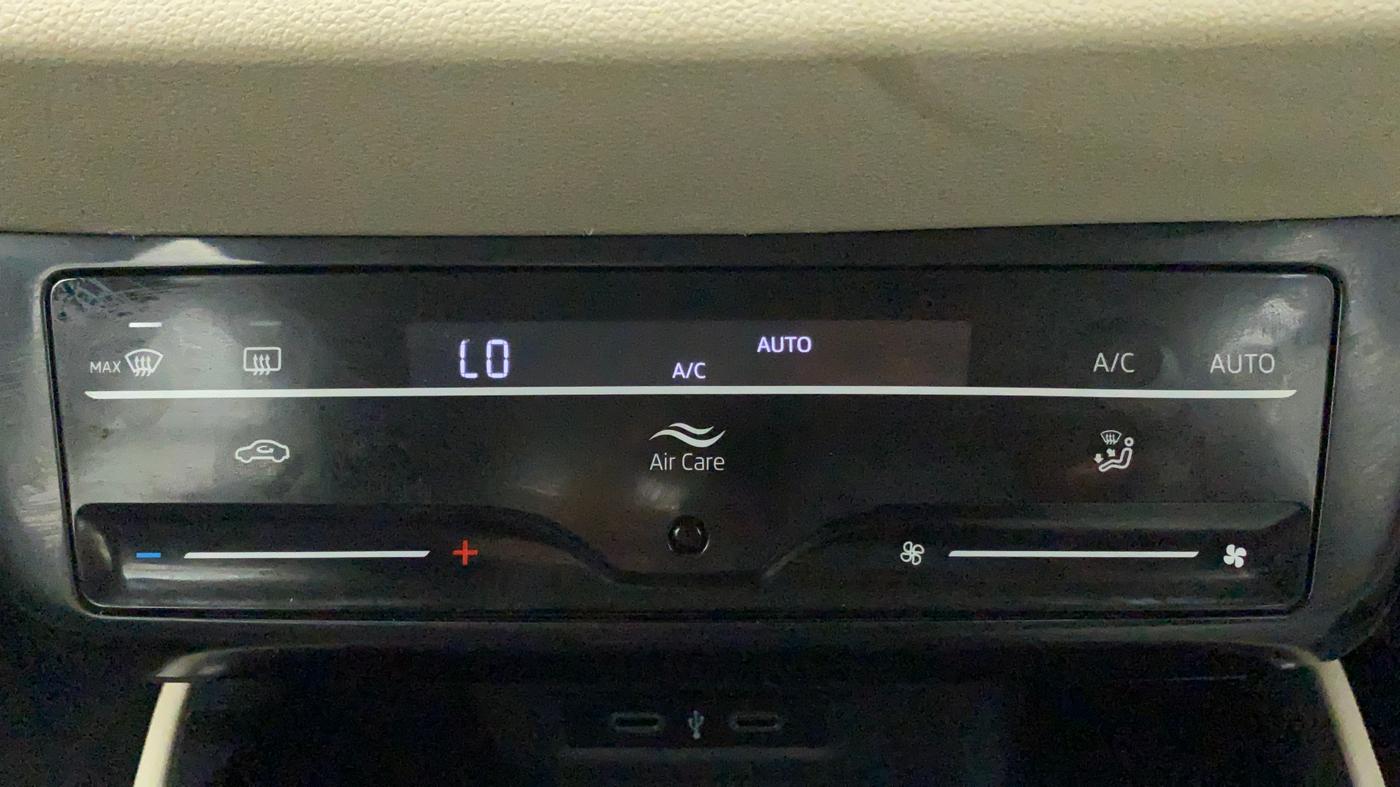 2022 Skoda SLAVIA AMBITION 1.0L TSI AT, Petrol, Automatic, 11,332 km, Automatic Climate Control
