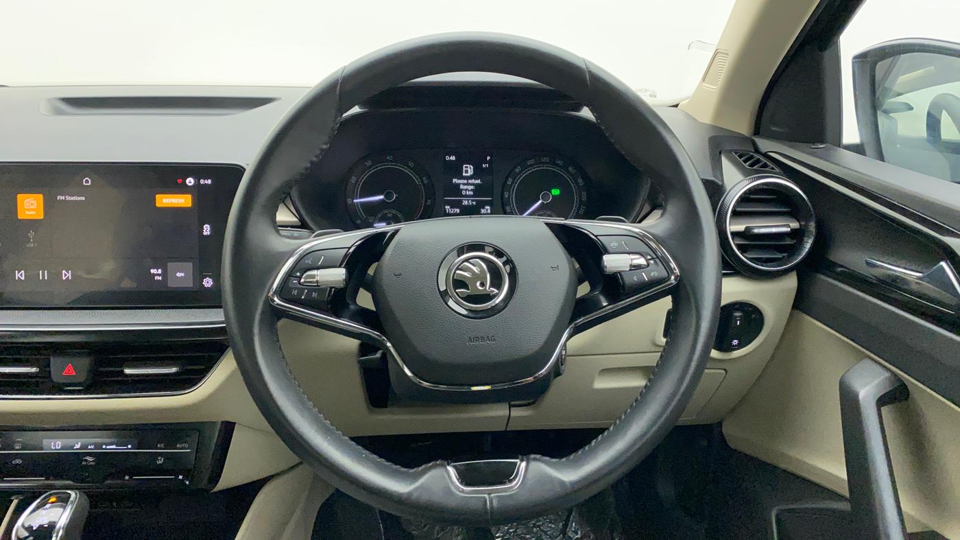 2022 Skoda SLAVIA AMBITION 1.0L TSI AT, Petrol, Automatic, 11,332 km, Steering Wheel Close Up