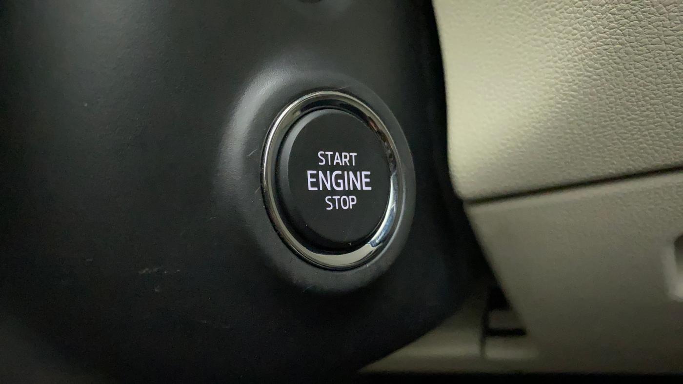 2022 Skoda SLAVIA AMBITION 1.0L TSI AT, Petrol, Automatic, 11,332 km, Keyless Start/ Stop Button