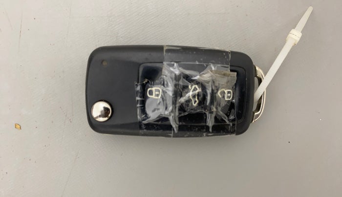 2015 Skoda Rapid 1.5 TDI CR ELEGANCE AT, Diesel, Automatic, 75,430 km, Key Close Up