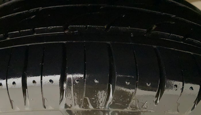 2015 Skoda Rapid 1.5 TDI CR ELEGANCE AT, Diesel, Automatic, 75,430 km, Left Rear Tyre Tread