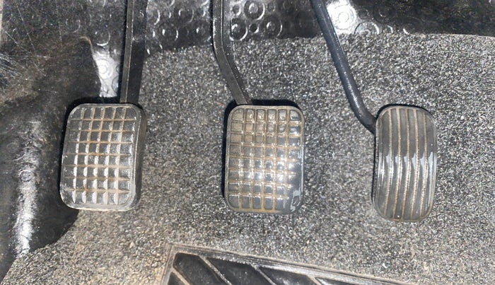 2016 Tata Tiago XZ PETROL, Petrol, Manual, 42,530 km, Pedals