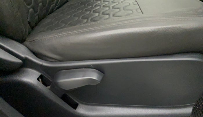 2018 Ford Ecosport TREND + 1.5L PETROL AT, Petrol, Automatic, 19,902 km, Driver Side Adjustment Panel