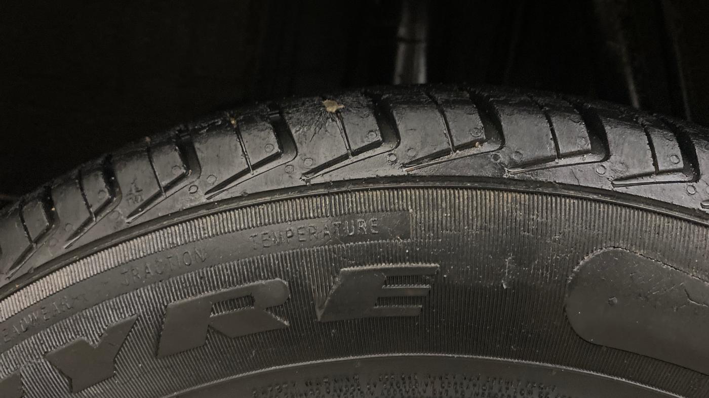 2018 Renault Kwid RXT 1.0 (O), Petrol, Manual, 38,571 km, Right Rear Tyre Tread