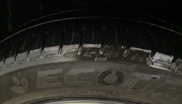 2024 Tata ALTROZ XZ PLUS SUNROOF CNG, CNG, Manual, 35,997 km, Left Front Tyre Tread