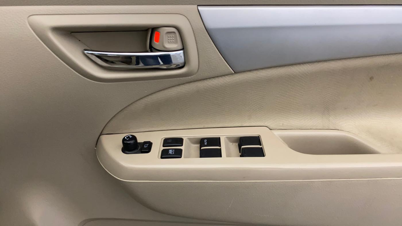 2017 Maruti Ertiga VXI, Petrol, Manual, 51,834 km, Driver Side Door Panels Control