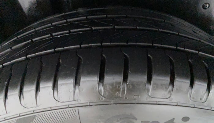 2021 MG HECTOR SHARP DCT PETROL, Petrol, Automatic, 6,468 km, Right Rear Tyre Tread