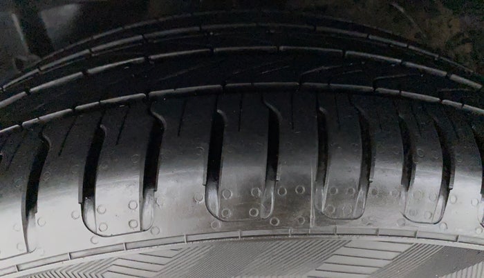 2021 MG HECTOR SHARP DCT PETROL, Petrol, Automatic, 6,468 km, Left Front Tyre Tread