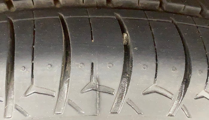 2016 Tata Tiago XZ PETROL, Petrol, Manual, 64,967 km, Right Rear Tyre Tread
