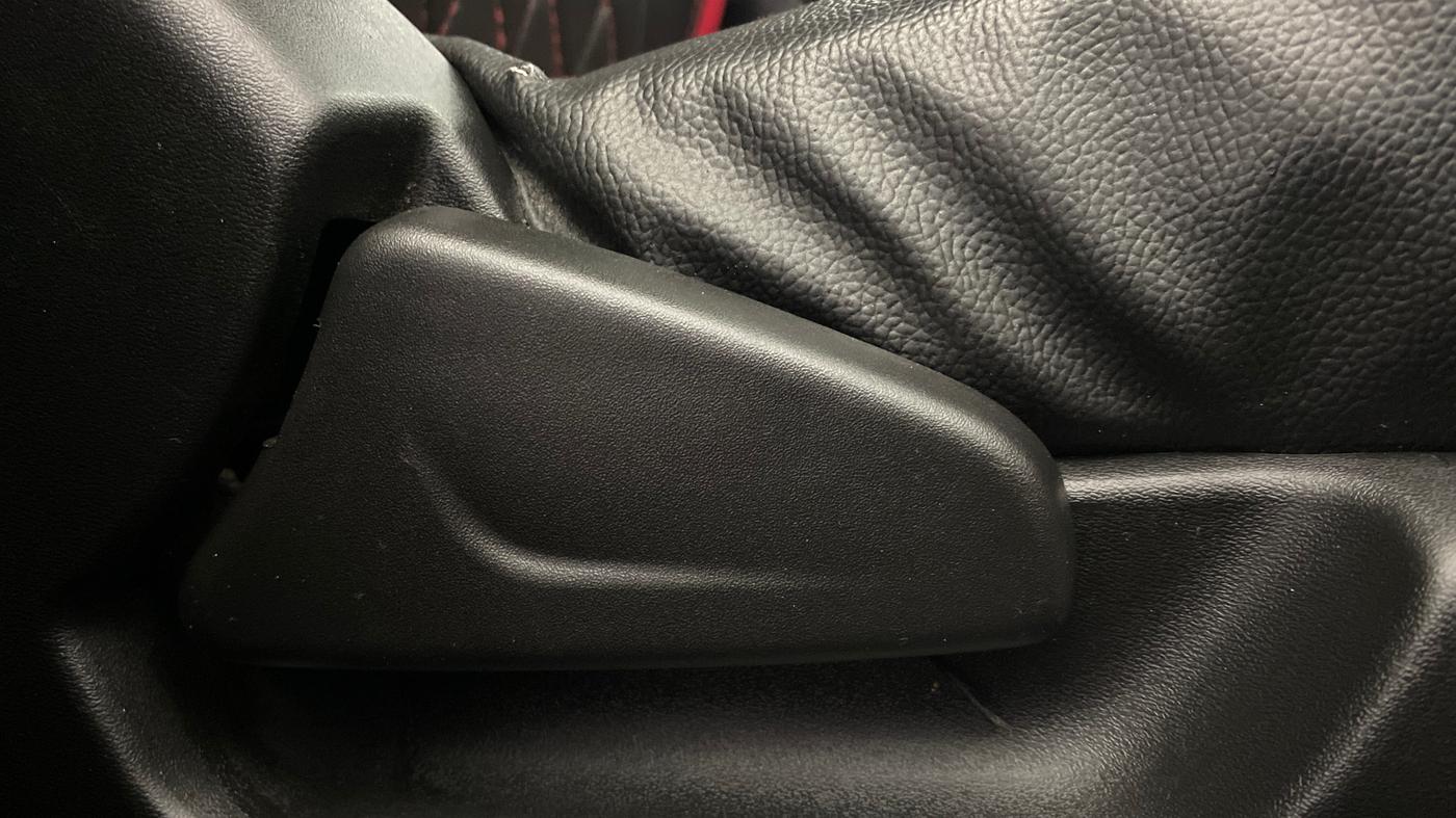 2019 Datsun Go T(O), Petrol, Manual, 57,461 km, Driver Side Adjustment Panel