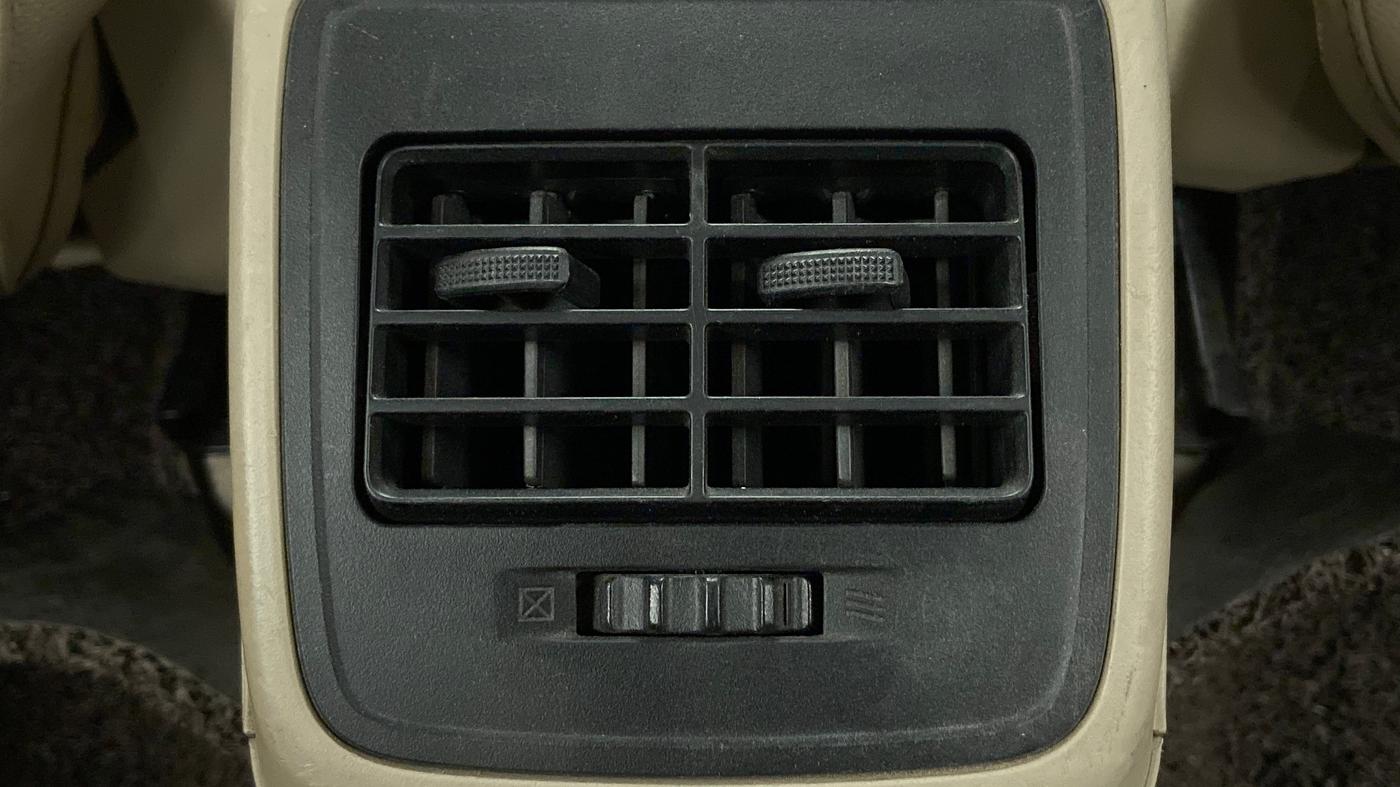 2017 Maruti Dzire VXI, Petrol, Manual, 24,286 km, Rear AC Vents