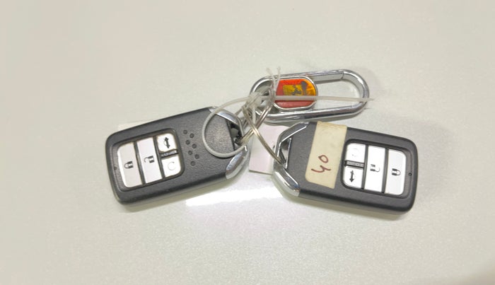 2019 Honda Civic 1.8L I-VTEC ZX CVT, Petrol, Automatic, 64,799 km, Key Close Up