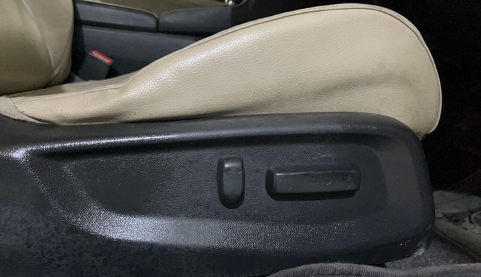 2019 Honda Civic 1.8L I-VTEC ZX CVT, Petrol, Automatic, 64,799 km, Driver Side Adjustment Panel