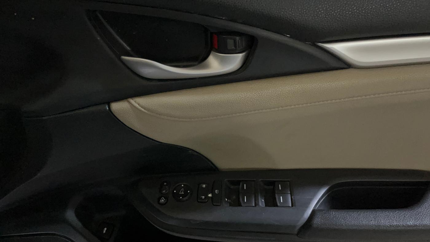 2019 Honda Civic 1.8L I-VTEC ZX CVT, Petrol, Automatic, 65,570 km, Driver Side Door Panels Control