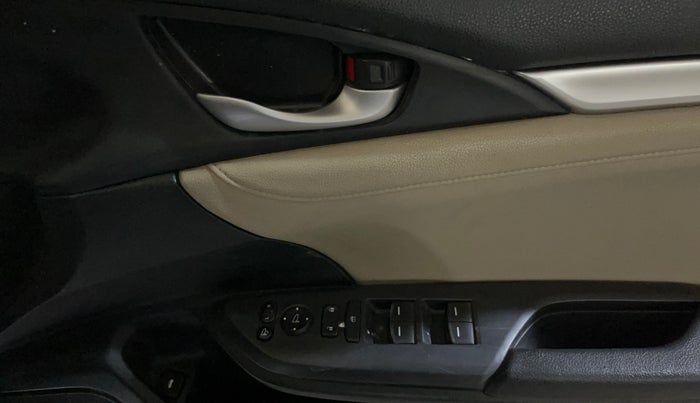 2019 Honda Civic 1.8L I-VTEC ZX CVT, Petrol, Automatic, 64,799 km, Driver Side Door Panels Control