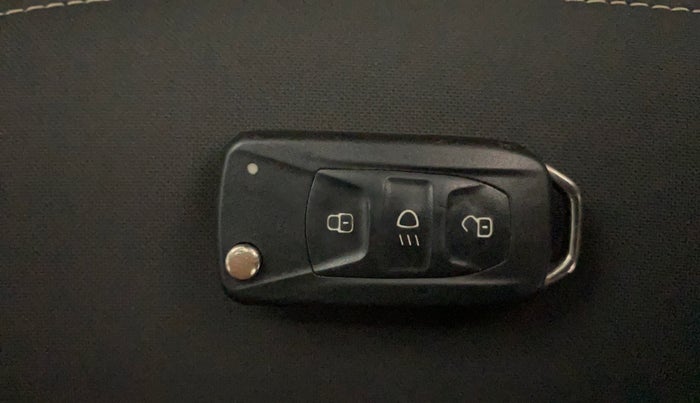 2021 Tata NEXON XZ PETROL, Petrol, Manual, 22,607 km, Key Close Up