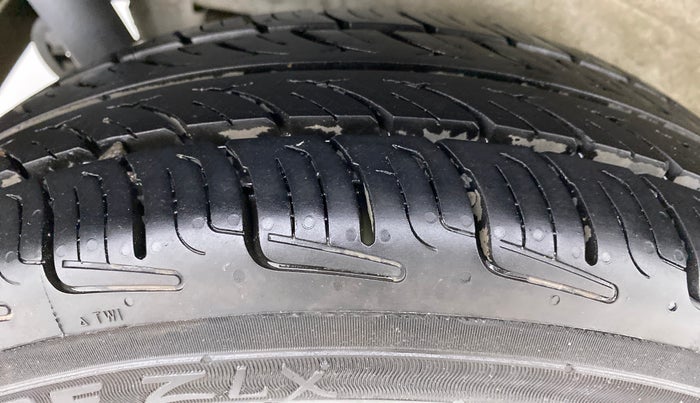 2018 Maruti Wagon R 1.0 VXI AMT, Petrol, Automatic, 49,091 km, Right Rear Tyre Tread