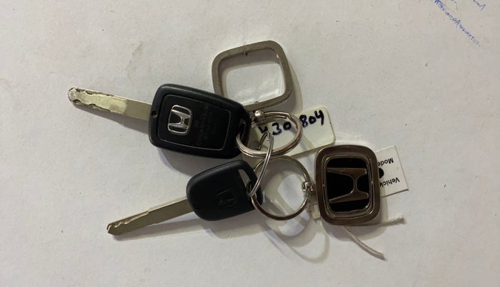 2022 Honda Amaze 1.2L I-VTEC S CVT, Petrol, Automatic, 17,210 km, Key Close Up