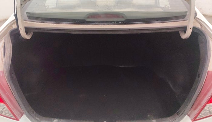 2013 Hyundai Verna FLUIDIC 1.6 VTVT SX, Petrol, Manual, 76,331 km, Boot Inside