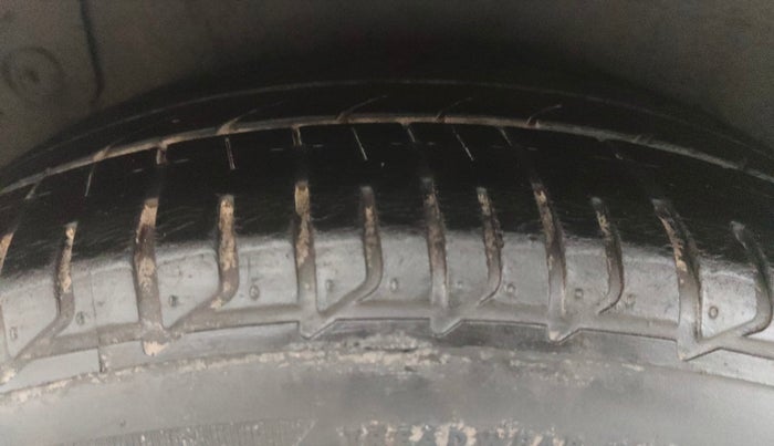 2013 Hyundai Verna FLUIDIC 1.6 VTVT SX, Petrol, Manual, 76,331 km, Right Rear Tyre Tread