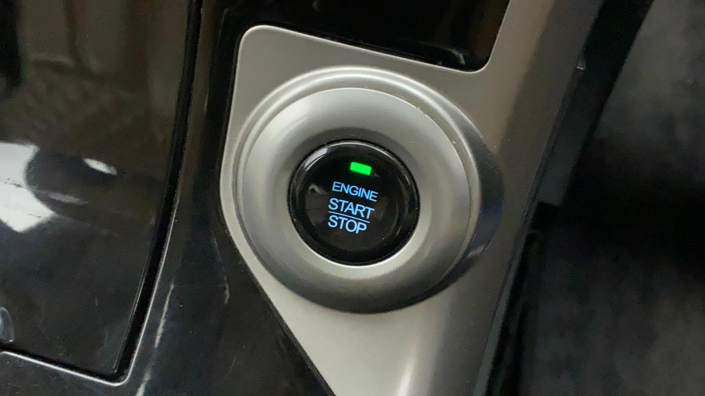 2018 Mahindra XUV500 W11 (O) AT, Diesel, Automatic, 98,855 km, Keyless Start/ Stop Button