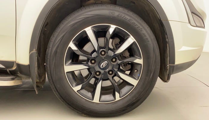 2018 Mahindra XUV500 W11 (O) AT, Diesel, Automatic, 98,855 km, Right Front Wheel