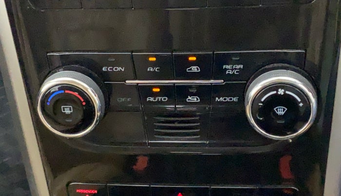2018 Mahindra XUV500 W11 (O) AT, Diesel, Automatic, 98,855 km, Automatic Climate Control