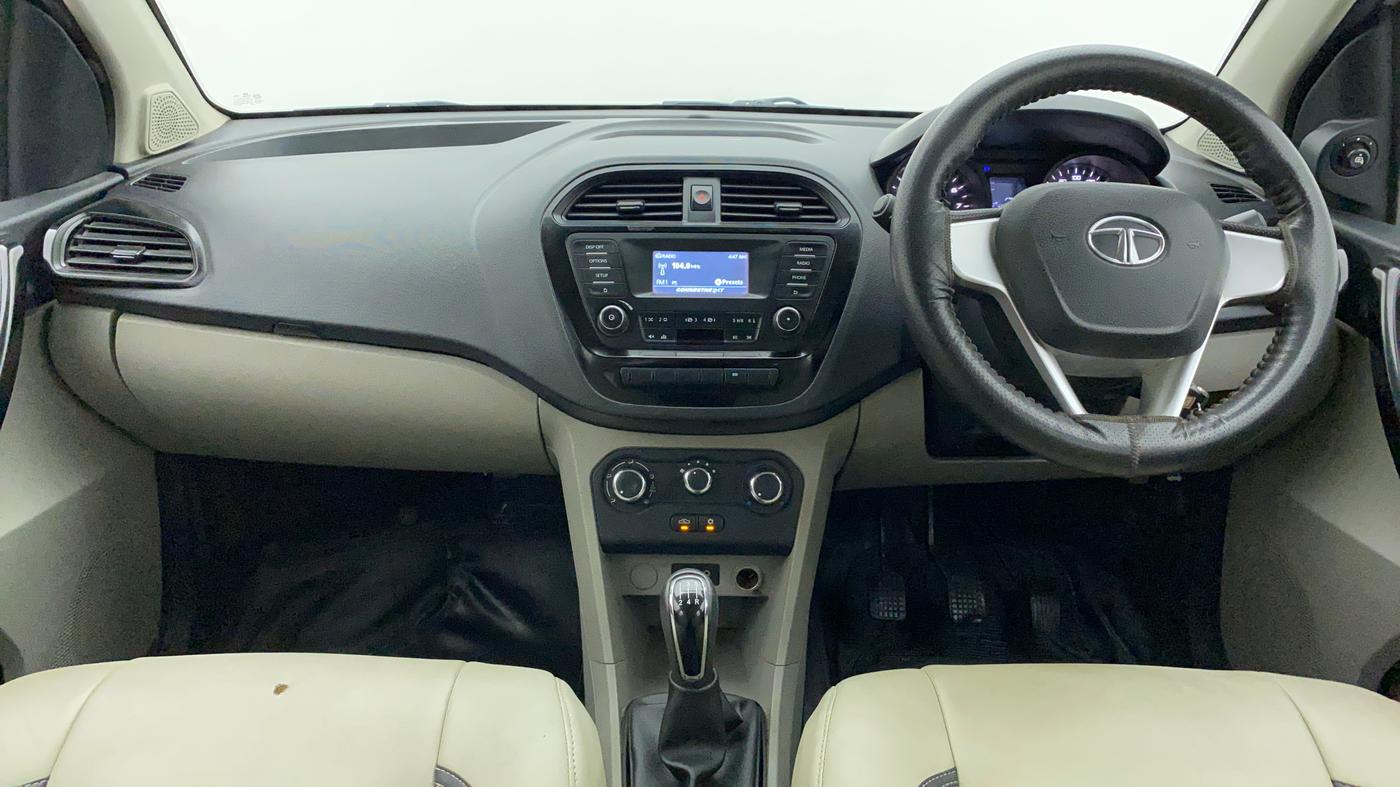 2017 Tata Tiago XT PETROL, Petrol, Manual, 39,216 km, Dashboard