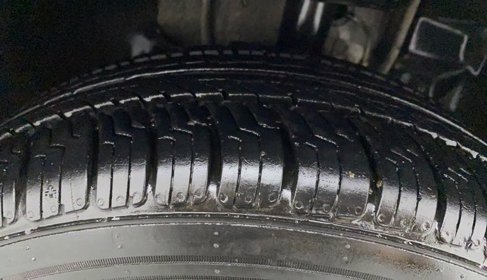2017 Tata Tiago XT PETROL, Petrol, Manual, 39,216 km, Right Front Tyre Tread