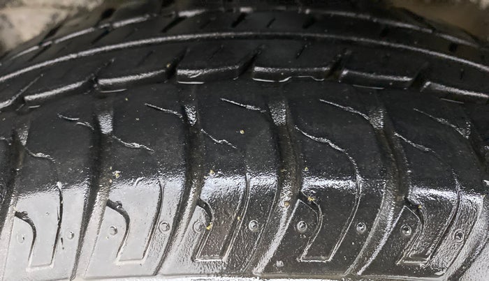 2015 Maruti Wagon R 1.0 VXI AMT, Petrol, Automatic, 9,032 km, Left Front Tyre Tread