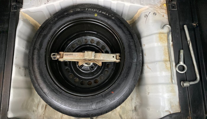 2012 Honda Jazz 1.2 SELECT I VTEC, Petrol, Manual, 76,225 km, Spare Tyre