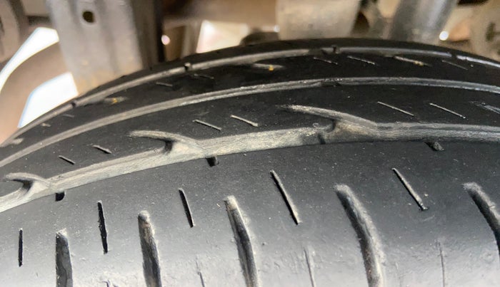 2013 Maruti Alto 800 LXI, Petrol, Manual, 49,767 km, Right Rear Tyre Tread