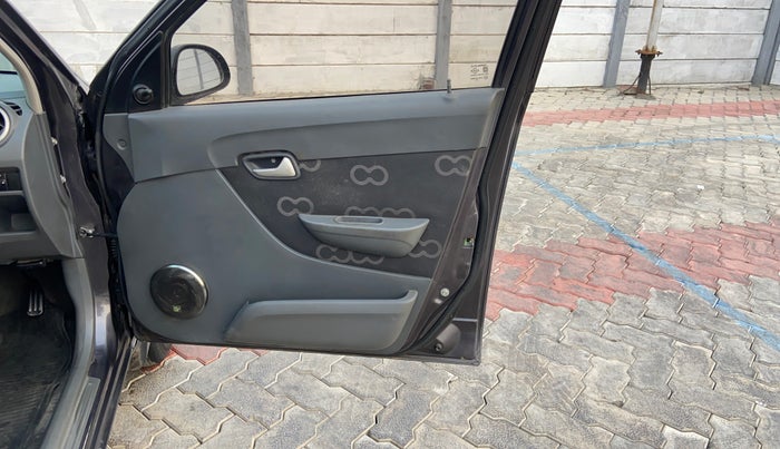 2013 Maruti Alto 800 LXI, Petrol, Manual, 49,767 km, Driver Side Door Panels Control