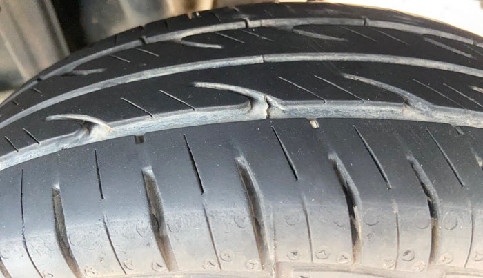 2013 Maruti Alto 800 LXI, Petrol, Manual, 49,767 km, Left Rear Tyre Tread