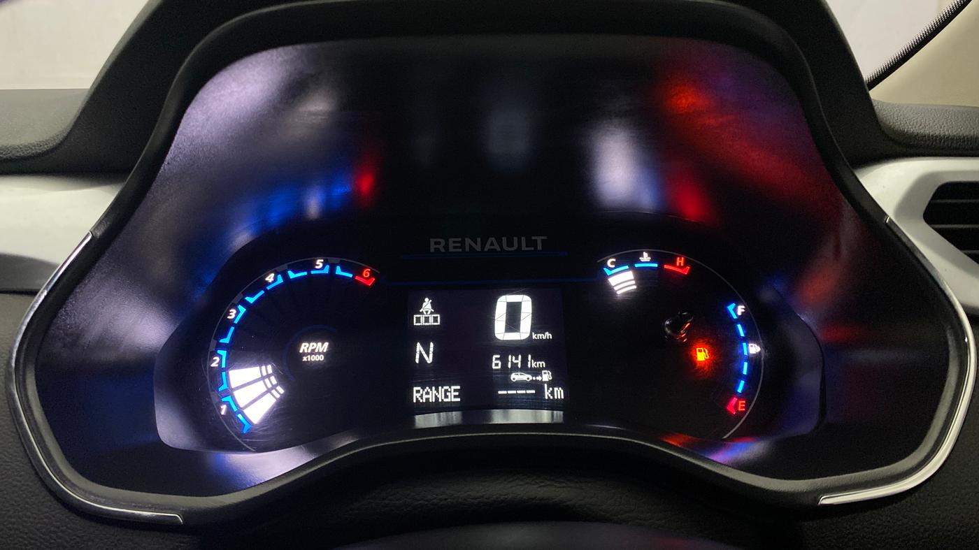 2025 Renault Kiger RXT (O) AMT, Petrol, Automatic, 6,141 km, Odometer Image