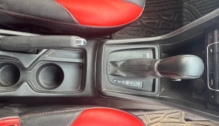2021 Maruti Vitara Brezza VXI AT SHVS, Petrol, Automatic, 78,550 km, Gear Lever