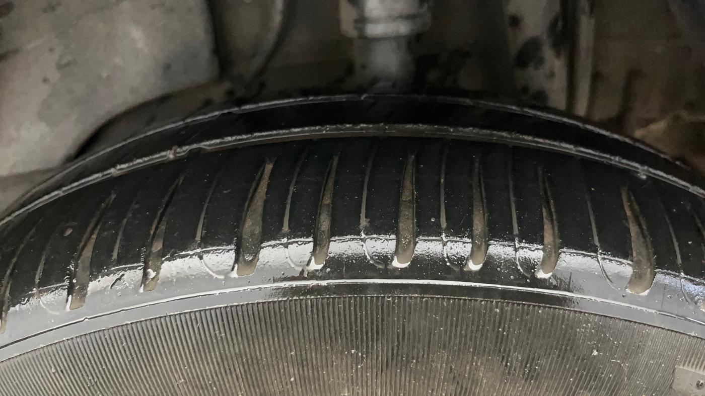 2015 Tata Bolt XM REVOTRON, Petrol, Manual, 77,280 km, Left Rear Tyre Tread