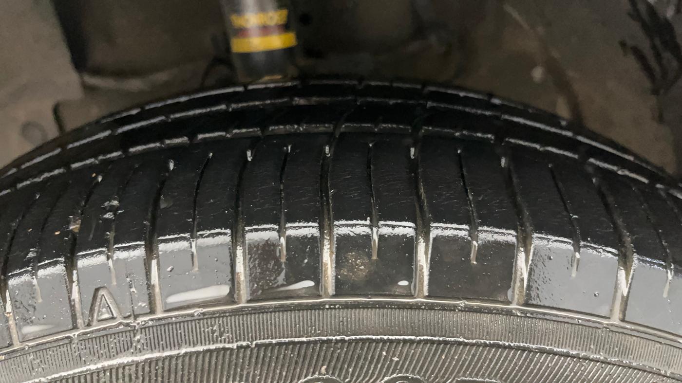 2015 Tata Bolt XM REVOTRON, Petrol, Manual, 77,280 km, Left Front Tyre Tread
