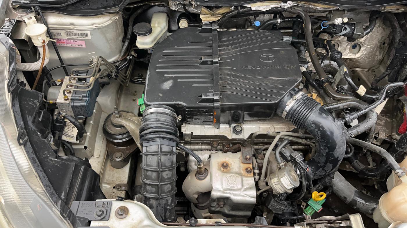 2015 Tata Bolt XM REVOTRON, Petrol, Manual, 77,280 km, Engine View - Right