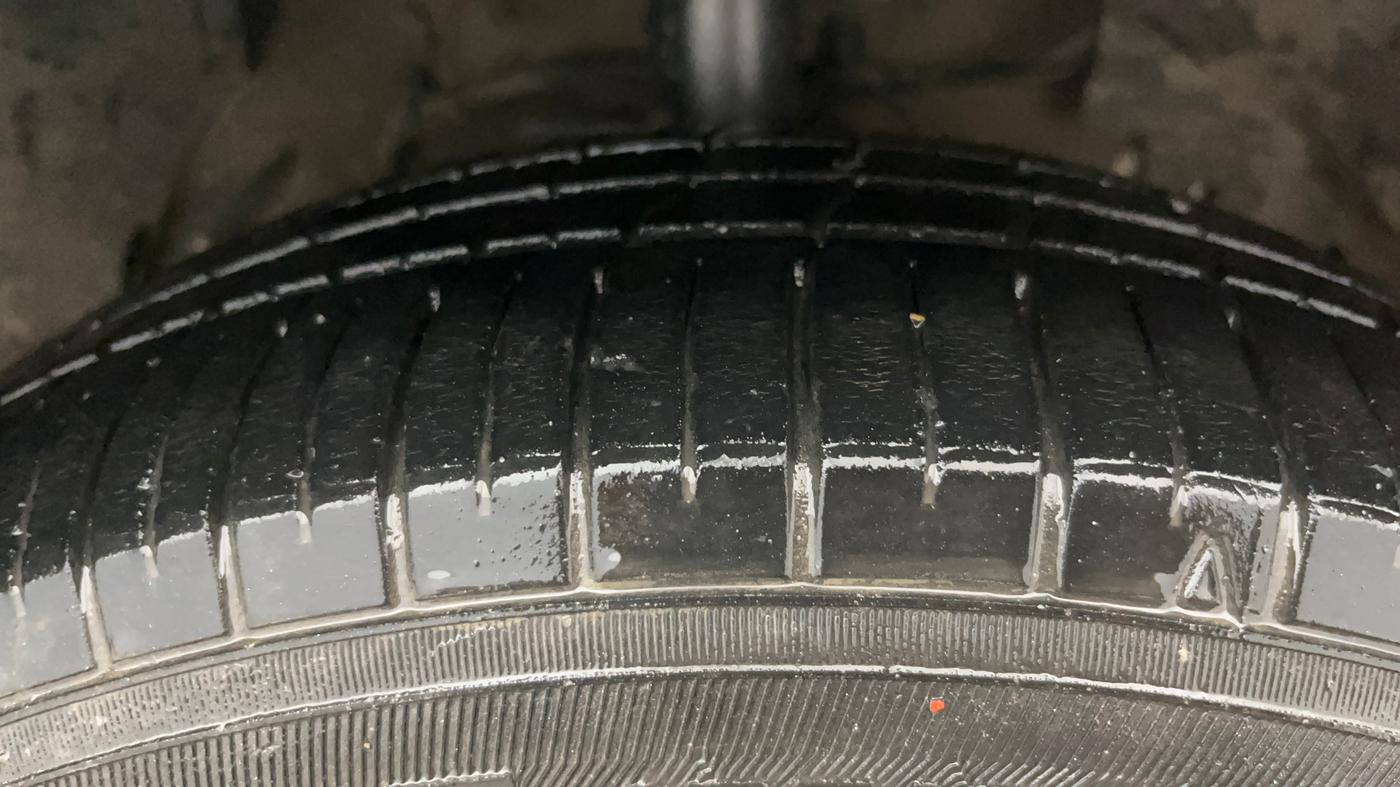 2015 Tata Bolt XM REVOTRON, Petrol, Manual, 77,280 km, Right Front Tyre Tread