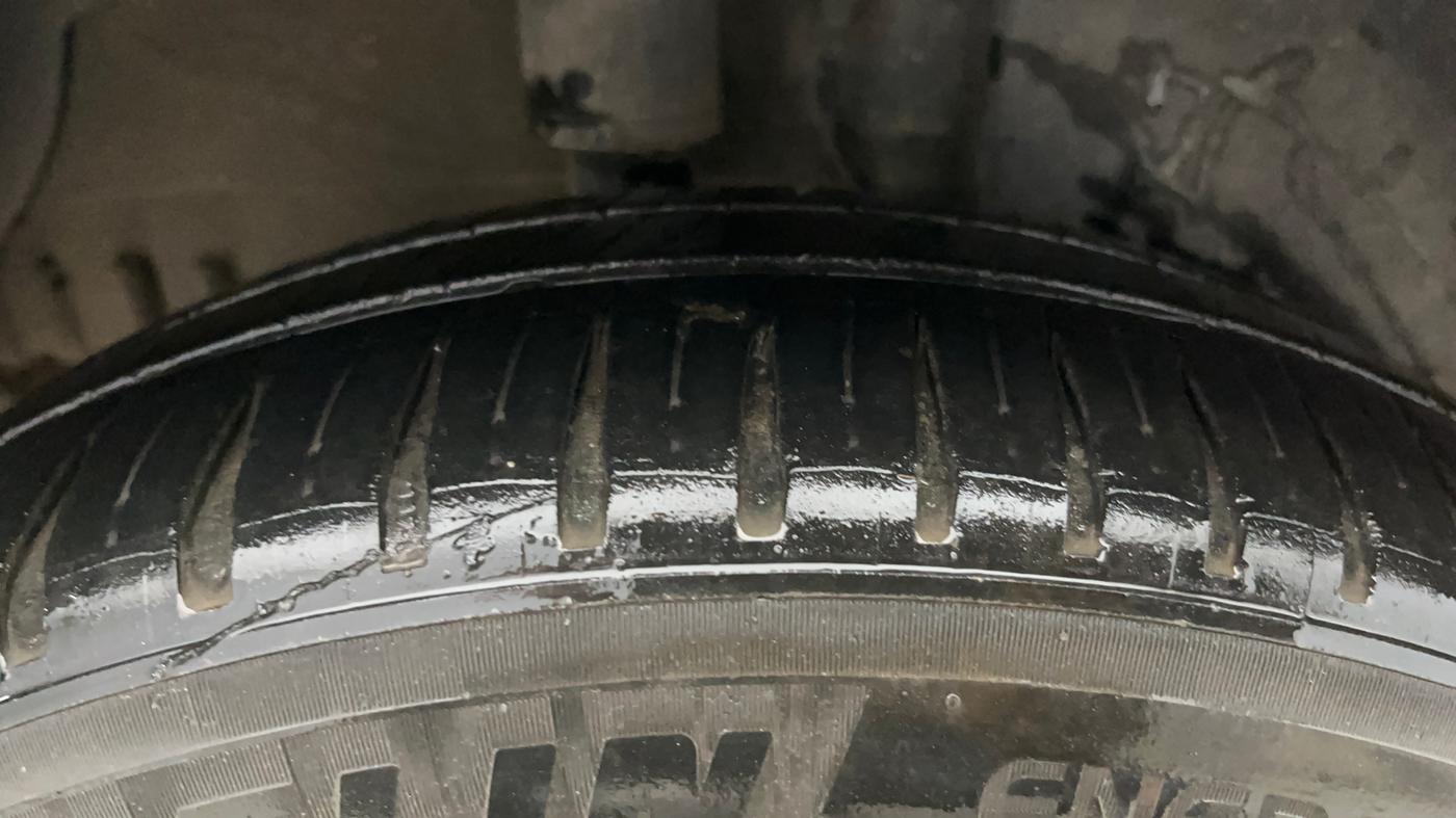 2015 Tata Bolt XM REVOTRON, Petrol, Manual, 77,280 km, Right Rear Tyre Tread