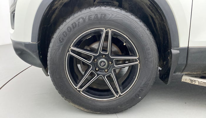 2019 Tata Harrier XZ 2.0L, Diesel, Manual, 89,096 km, Left Front Wheel