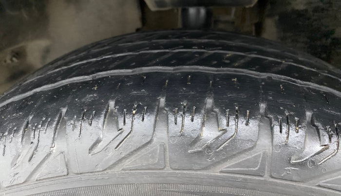 2019 Tata Harrier XZ 2.0L, Diesel, Manual, 89,096 km, Left Front Tyre Tread