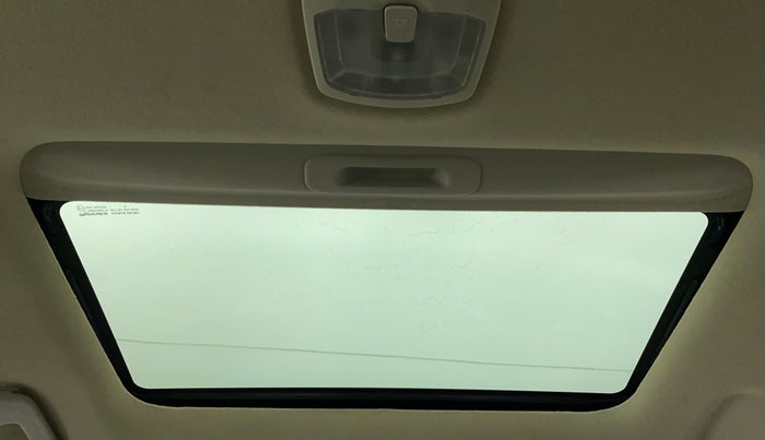 2019 Mahindra XUV300 W8(O), Diesel, Manual, 39,662 km, Moonroof/ Sunroof