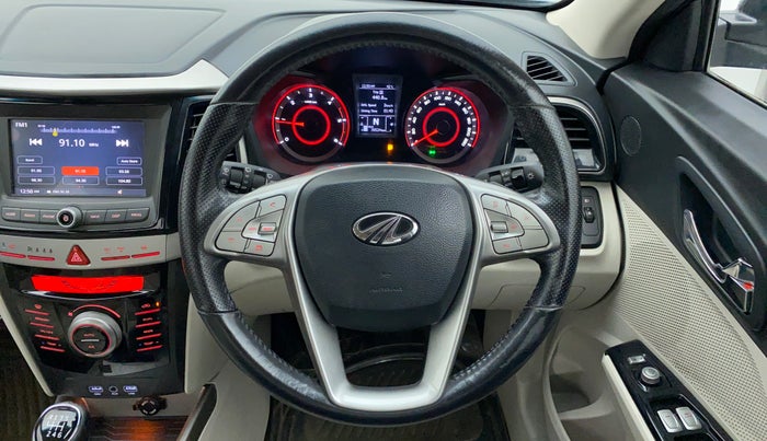 2019 Mahindra XUV300 W8(O), Diesel, Manual, 39,662 km, Steering Wheel Close Up