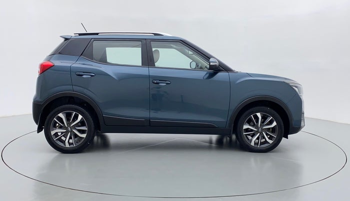2019 Mahindra XUV300 W8(O), Diesel, Manual, 39,662 km, Right Side