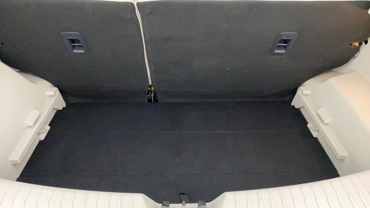 2019 Mahindra XUV300 W8(O), Diesel, Manual, 39,662 km, Boot Inside
