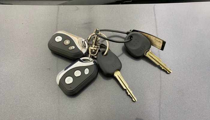 2012 Hyundai i10 SPORTZ 1.2 AT, Petrol, Automatic, 28,115 km, Key Close Up