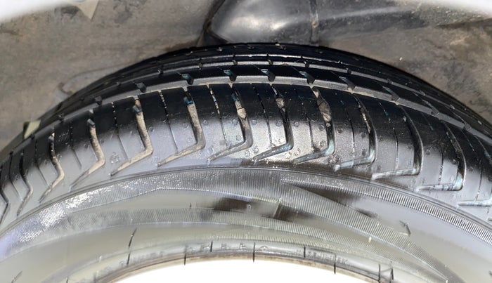 2012 Hyundai i10 SPORTZ 1.2 AT, Petrol, Automatic, 28,115 km, Left Rear Tyre Tread