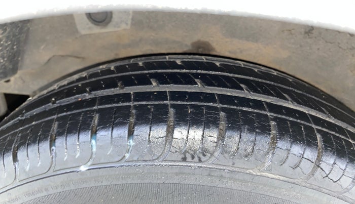 2012 Hyundai i10 SPORTZ 1.2 AT, Petrol, Automatic, 28,115 km, Right Rear Tyre Tread